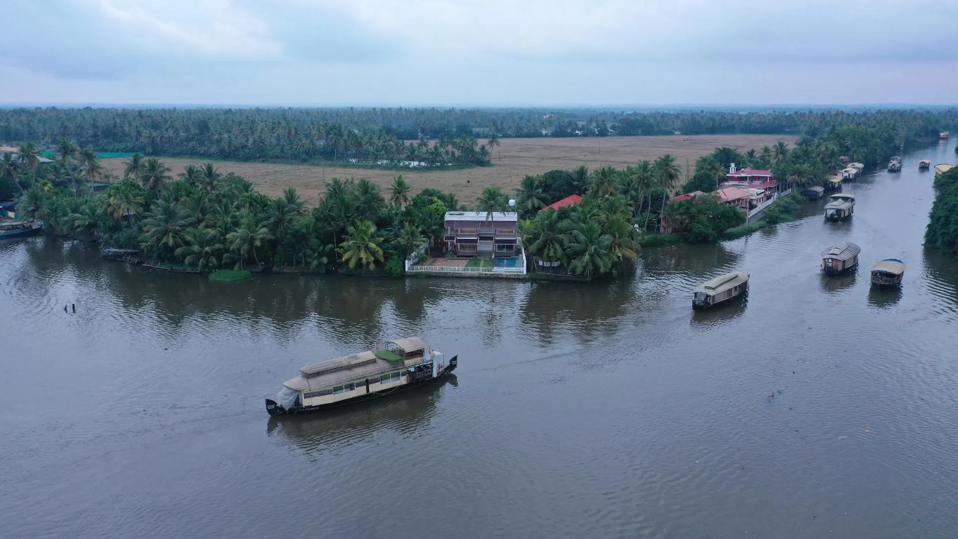 Kumarakom Sunview 0*,